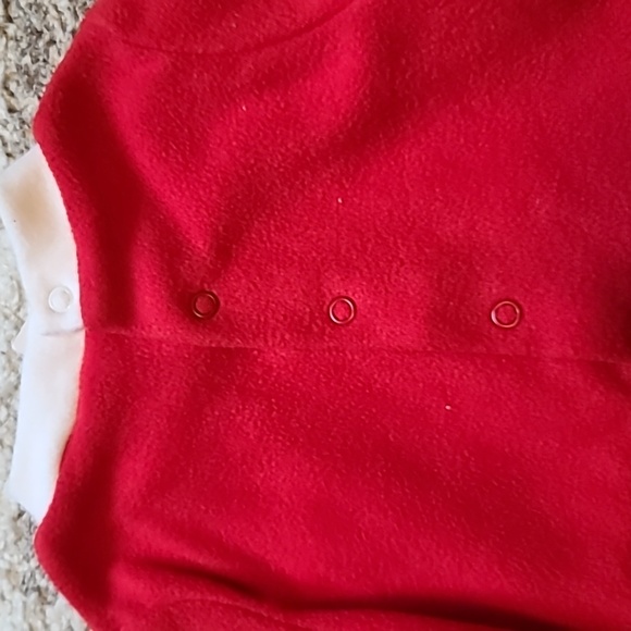 4 for $28 - H&M Infant 2-6m Red 2-piece Santa Suit - Picture 4 of 5